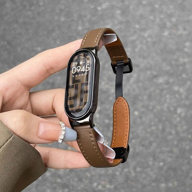 بند آکوآرا مدل Magnetic Leather مناسب برای مچ‌بند هوشمند شیائومی Mi Band 10
